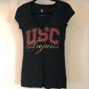 USC vneck T-shirt, size small